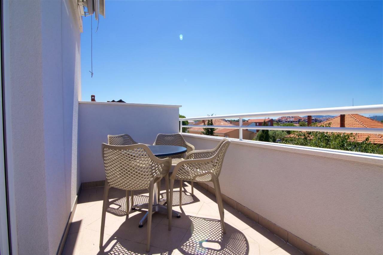 Apartments Dada Biograd Na Moru Bagian luar foto