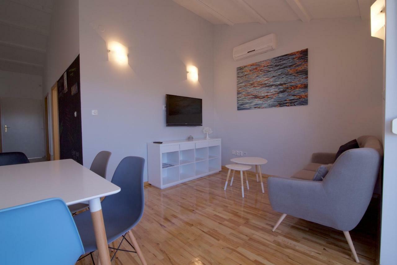 Apartments Dada Biograd Na Moru Bagian luar foto